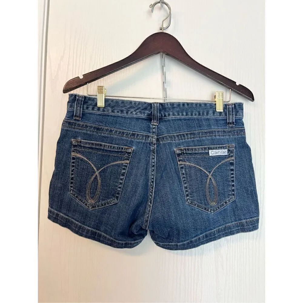Calvin Klein Shorts - Picture 2 of 6